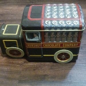 Hershey Company Canister Truck - Black and Red